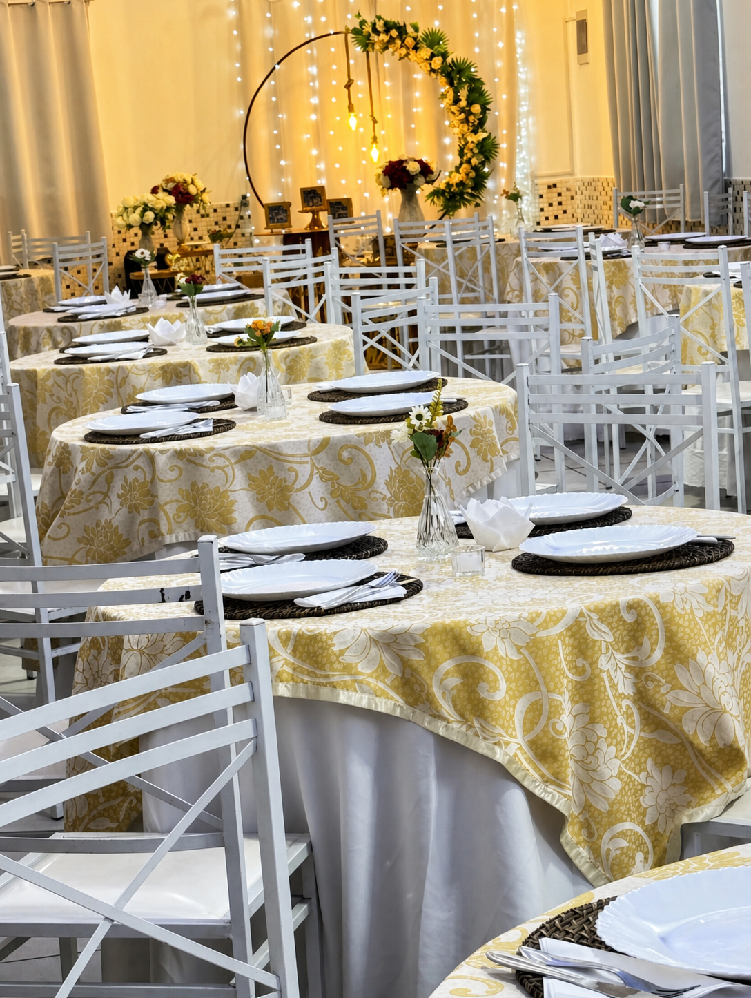 Foto real tratada do Espaço Paula e Tati preparado para casamento
